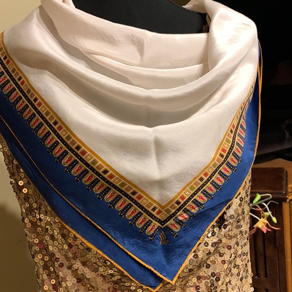 VTG 💯% Silk Singapore Airlines Square Paisley Floral Navy Blue Head Neck Scarf - Picture 1 of 3